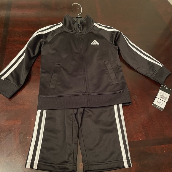 NWT 2T adidas Dazzle-applied 3-Stripes the full-zip jacket and matching pants - Picture 3 of 6